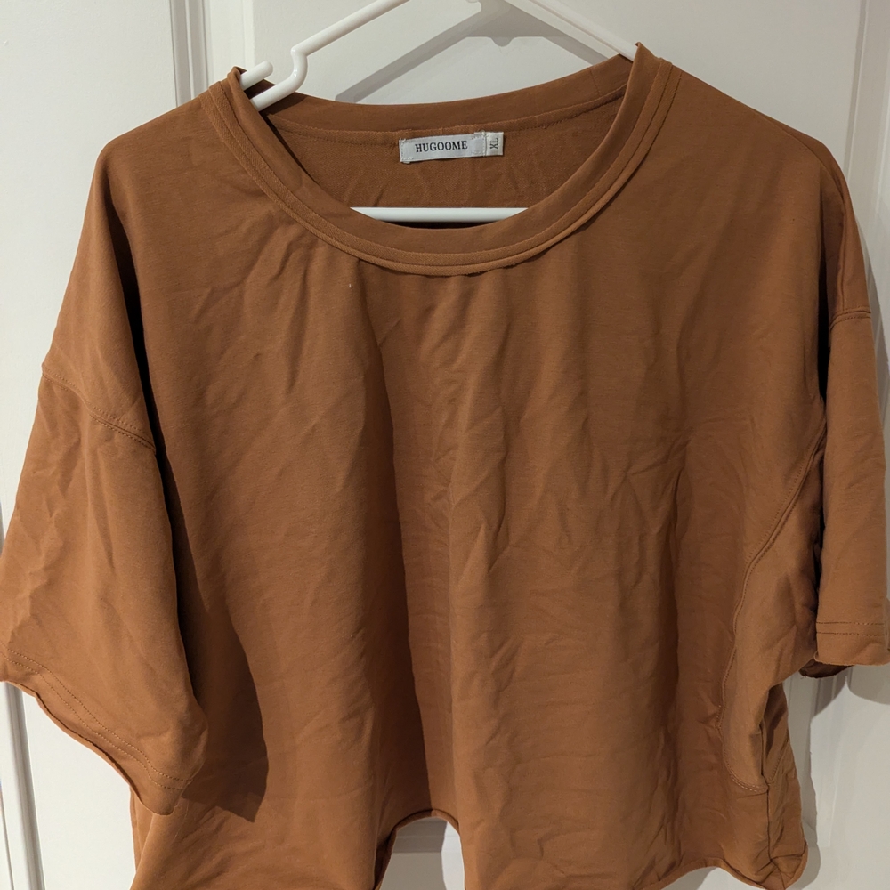 HUGO Women's Tan Short Sleeve Tee